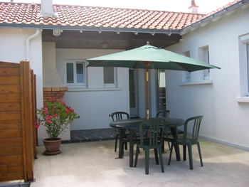 Terrasse du gte Notre-Dame